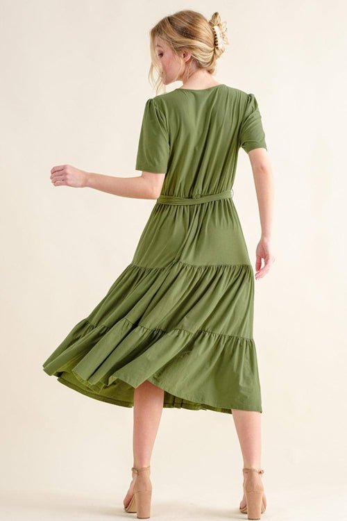 And The Why Soft Short Sleeve Tiered Midi Dress - Magazin online