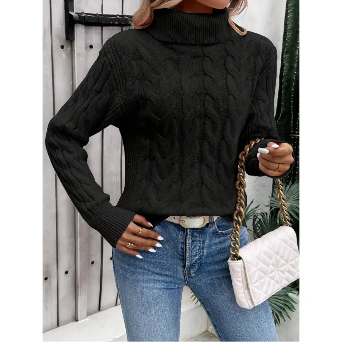 Women's Cable-knit Turtleneck Sweater - Magazin online